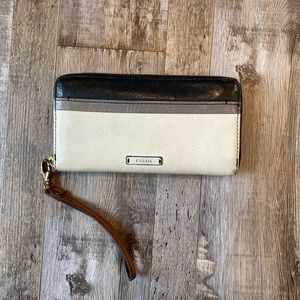 Fossil Wristlet Wallet